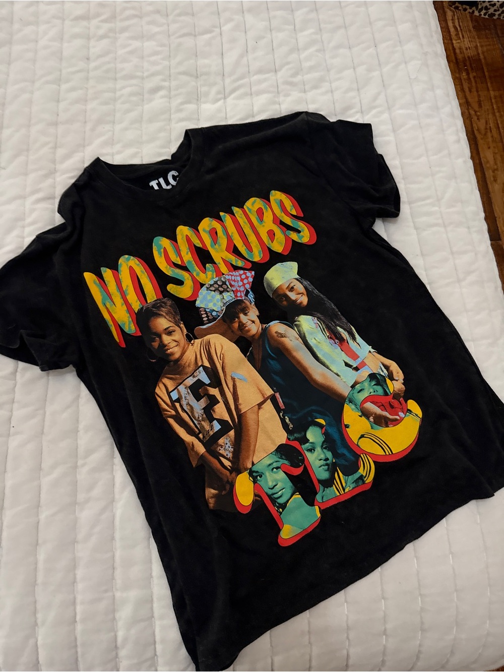 TLC 'No Scrubs' Graphic Oversized Tee - Black